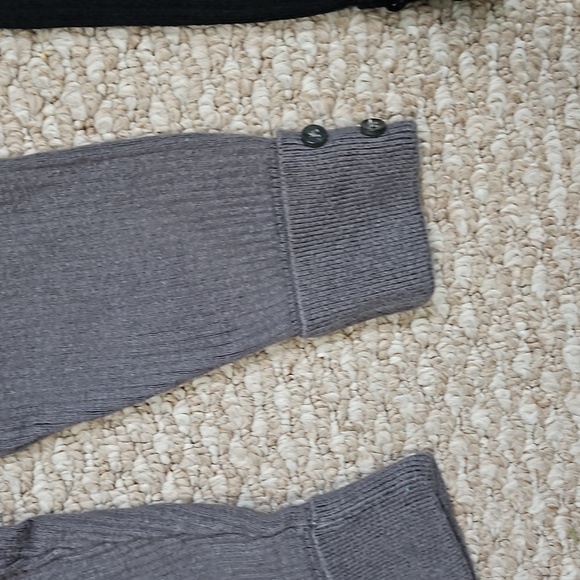 Carters Outfit Bundle - Picture 9 of 13